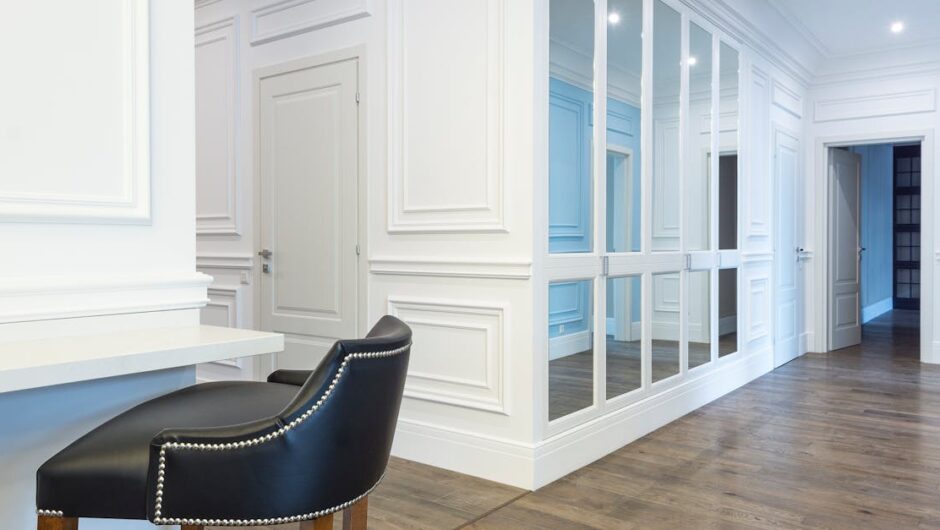 Ściany, które oddychają i wyciszają – akustyczne panele z grzybni z wbudowaną regulacją wilgotności i czujnikami Smart Home